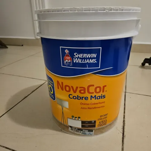 Tinta acrílica branca Sherwin Willians