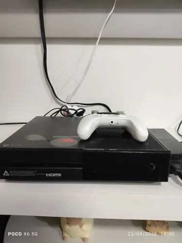 Xbox one FAT com controle pro