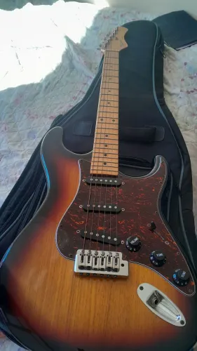 Guitarra tagima