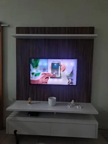 Painel de TV Grande