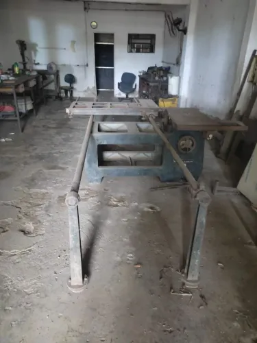Esquadrejadeira