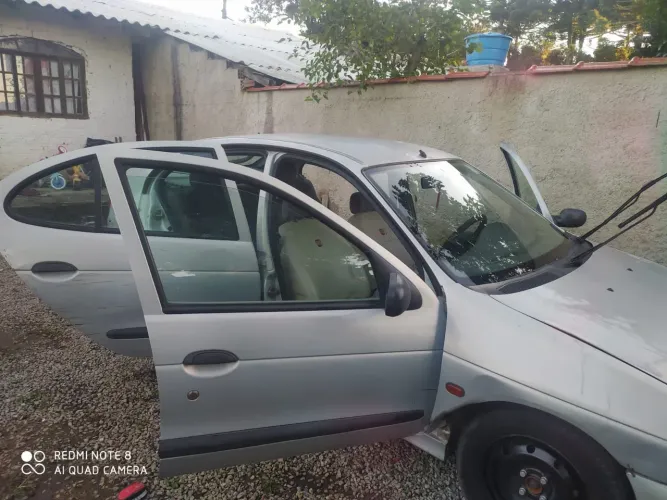 Renault Megane Hatch RT 1.6/rt/alize/exp 1.6 16V 2001