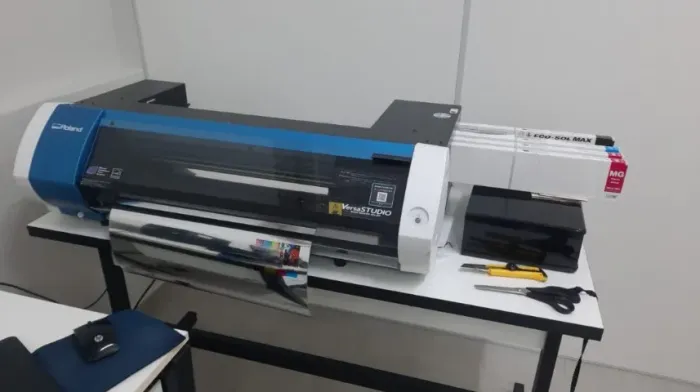 Plotter Roland BN 20 Usado