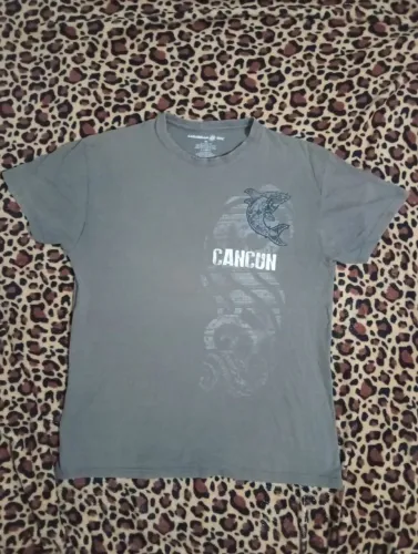 Camiseta Marrom Cancun (LEIA A DESCRIÇÃO)