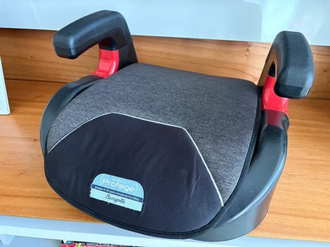 Assento infantil Booster para carro Burigotto Protege