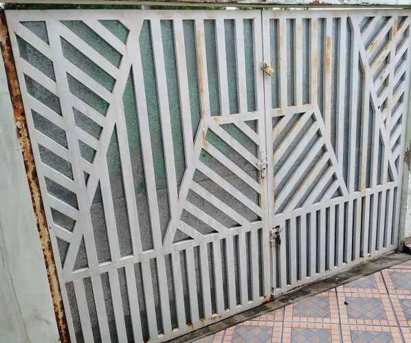 Vendo portão garagem usado
