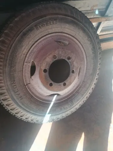 Roda aro 16 de caminhão mb608<br>Porca 27