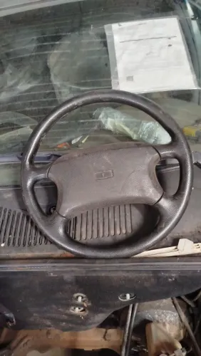 Volante Fiat uno 