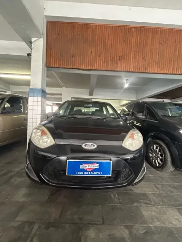Ford Fiesta Sedan 1.0 8V Flex 4P 2012