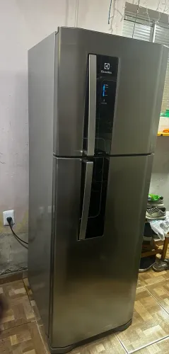 Geladeira Electrolux frost free( único dono).vendo apenas pq comprei uma maior!