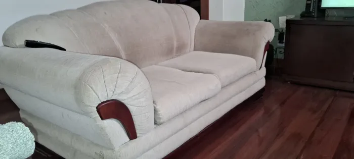 Sofa 2 e 3 lugares da lider usado