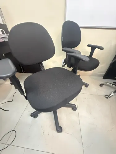Cadeira de rodinhas