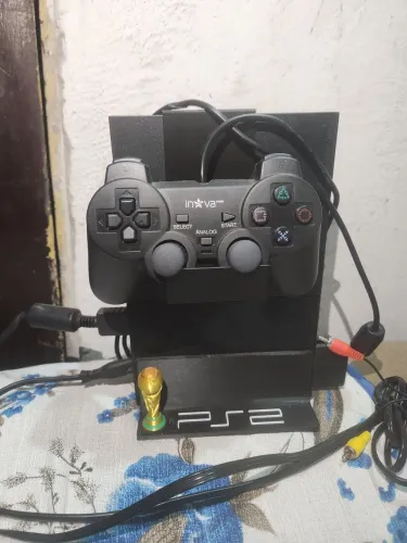 PS 2 em ótimo estado