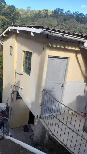 Casa a venda - sobrado 2 casas na Costeira