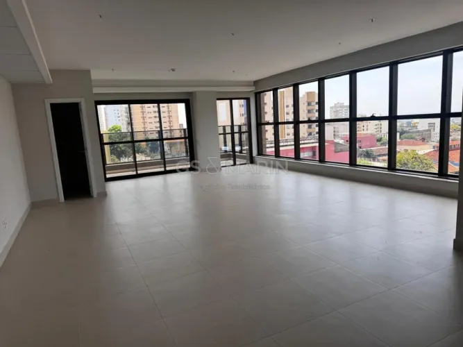 Sala à venda e para alugar no Ed. Metropolitan Med Center, em Londrina