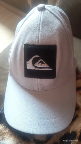 Boné Quiksilver hard hitter letreiro 