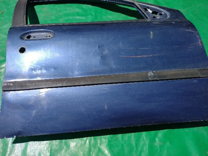Porta Dianteira Direita Fiat/Siena/Pálio 1996/00 4 Portas.