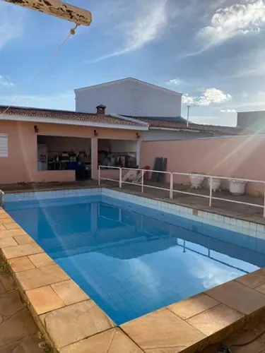 Casa comercial /residencial com 3 dormitórios a venda no Parque Taquaral