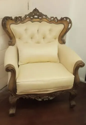 Duas poltronas Luis XV 