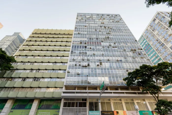 Conjunto comercial à venda no Centro ARYA1