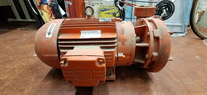 Bomba de água Schneider BPI-22R 15CV Trifásica