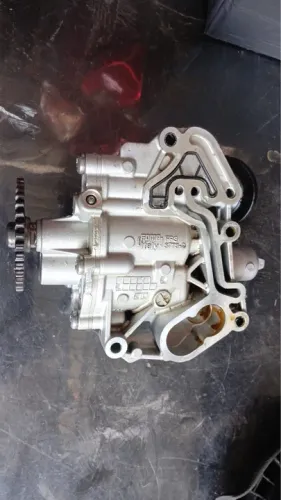 Bomba De Óleo Volkswagen Jetta Golf 1.4 Tfsi Original 