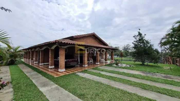 Casa em condomínio à venda no Condomínio Ville Chamonix em Itatiba/SP