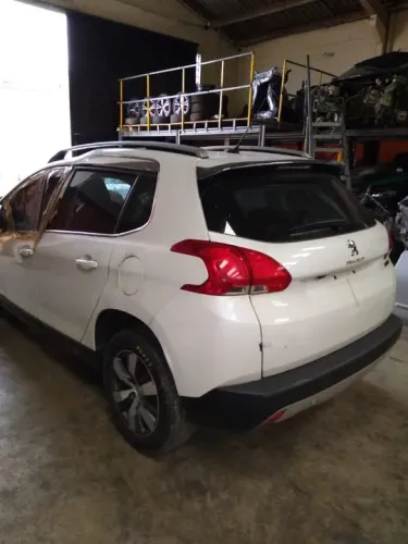 Sucata Peugeot 2008 Griffe 1.6 AUT 2017 E Peugeot 2008 Griffe AT6 - Para Retirada de Peças