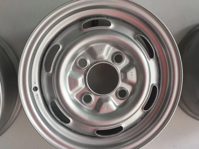 Roda de ferro aro 14 VW Brasilia Prata 4X130