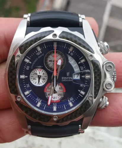 Relógio festina original vendo olx pay mais entrega para todo Brasil