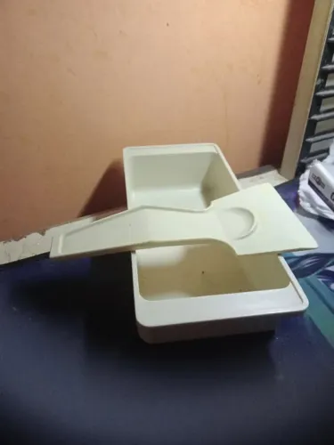 Antiga Mantegueira com espatala de plastico melcrome anos 90