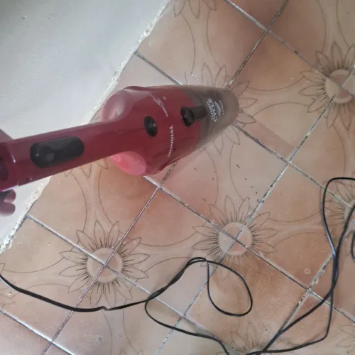 Vendo um aspirador de pó 