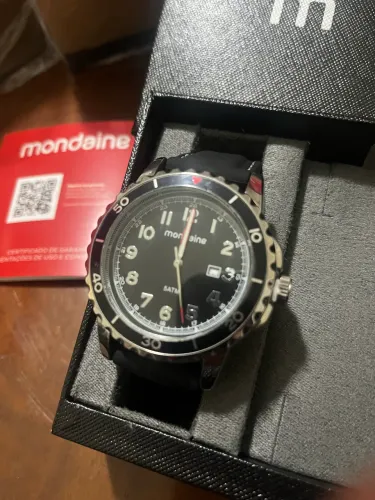 Relógio mondaine novo na caixa