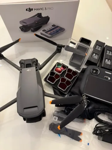Mavic 3 Pro Combo