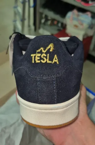Tênis Tesla Azul