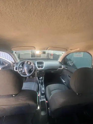 Peugeot 207 Sedan Passion XR 1.4 Flex 8V 4P 2012