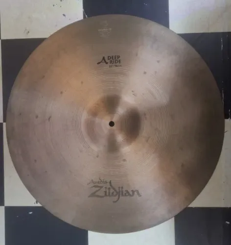 Prato Zildjian A Deep Ride 22" - Raro!