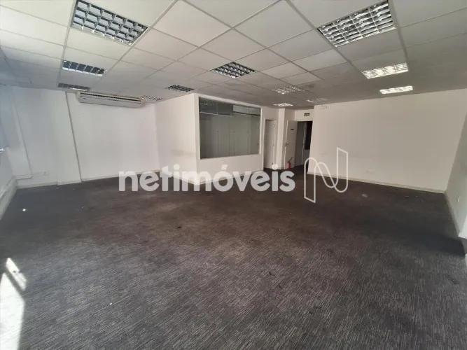 Excelente sala comercial na rua Guajajaras