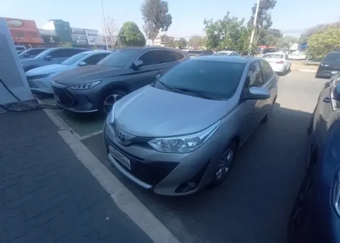 Toyota Yaris XL Sedan 1.5 Flex 16V 4P Mec. 2019
