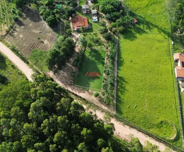 Chácara à venda em Monte Santo de Minas-MG - Região dos Cunhas: 3 quartos, 1 sala, 1 banhe