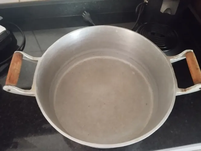Panela 11 litros 34 cm diâmetro 