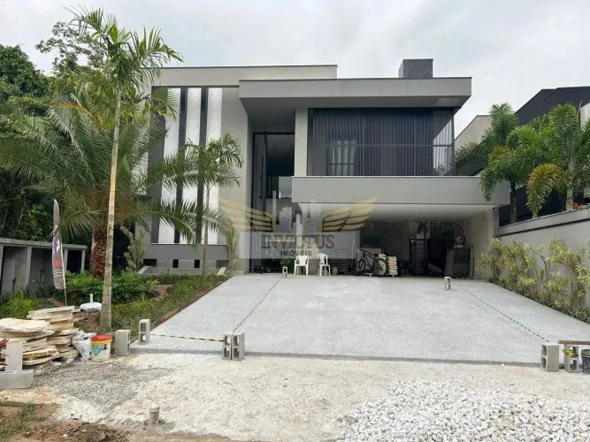 Sobrado com 7 Suítes em Condomínio Fechado para Comprar, 610m² - Riviera de São Lourenço,