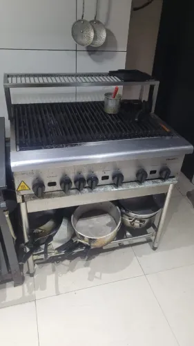 CHARBROILER - R$ 2.500,00