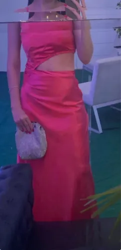 Vestido de festa rosa cetim