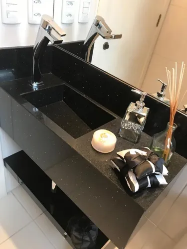 Torneira mono comando (Agua Quente/Fria) para pia de banheiro - marca DOCOL