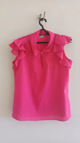 Blusa rosa com babados - TOP LONDON