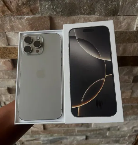 iPhone 16 Pro Max 256gb Bateria 100% NA GARANTIA - com nota fiscal e caixa