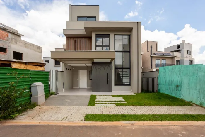 Casa em condomínio no Santa Cândida - ARYA 1