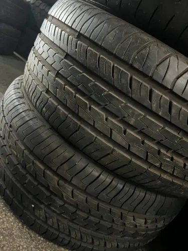 Pneu godyr 225/45/17 90 % de vida 