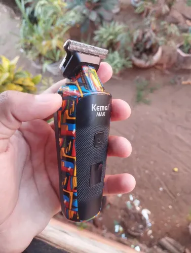 Máquina de acabamento 